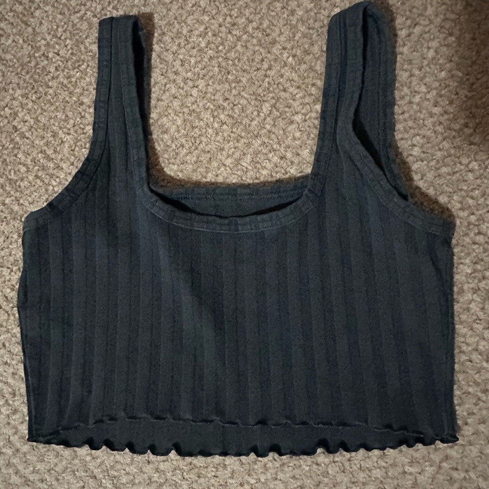 Black Ribbed Women's Top - Picture 2 of 3